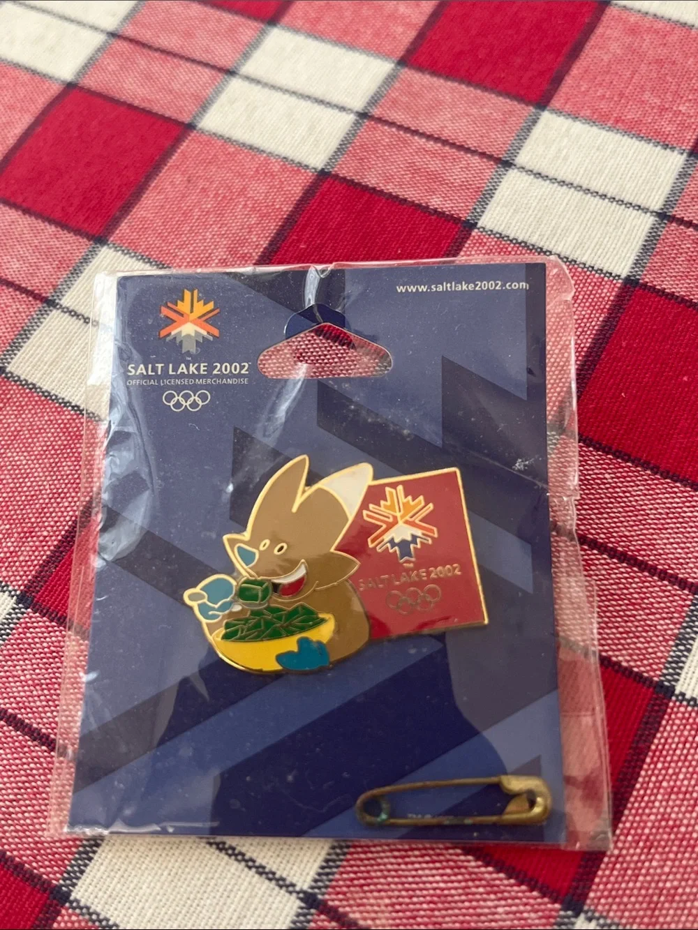 Salt Lake 2002 Olympic Pin Vintage Collectible Pin backing on card
